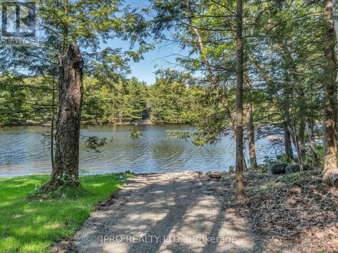 1907 Island Road, Gloucester Pool