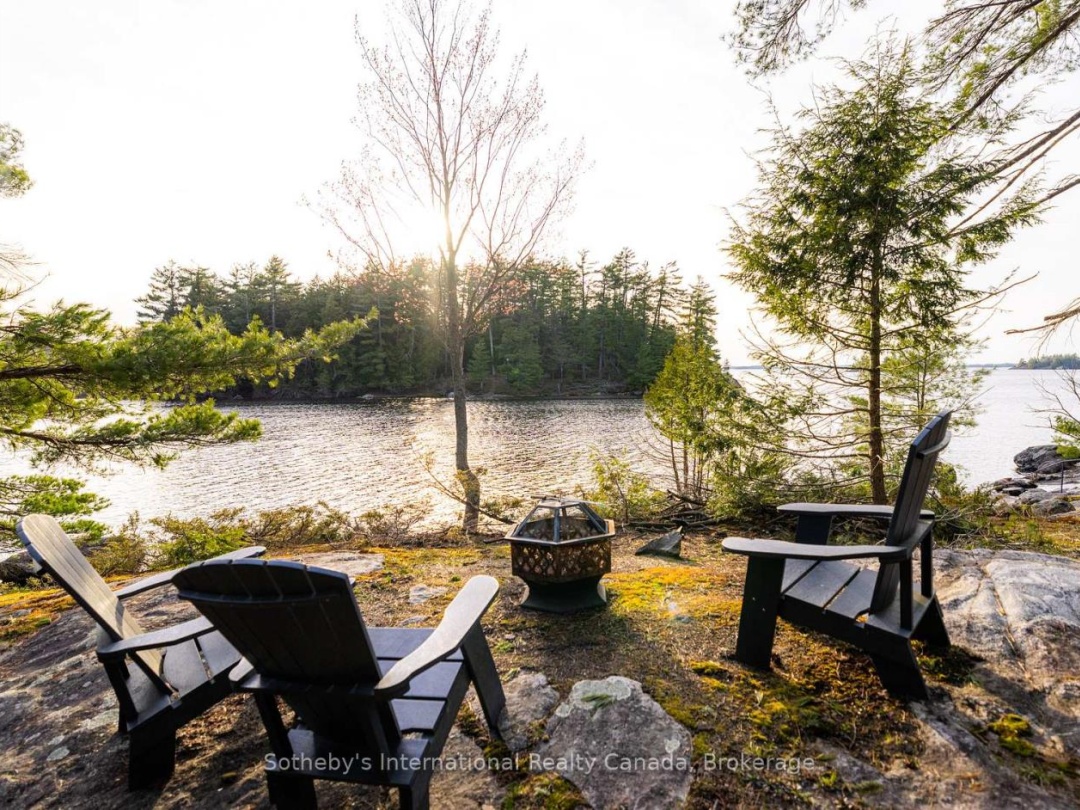 1-1076 BIRCH POINT ROAD, Lake Muskoka