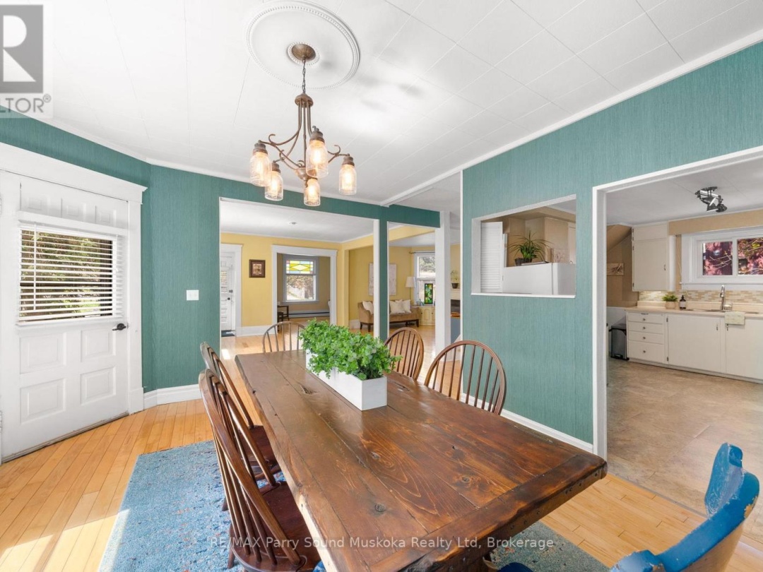 17 WAUBEEK STREET, 