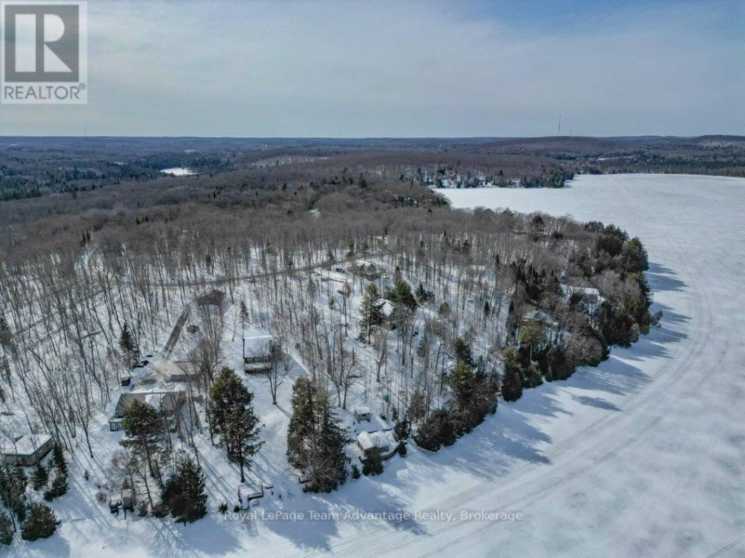 63 Maple Drive, Bay Lake