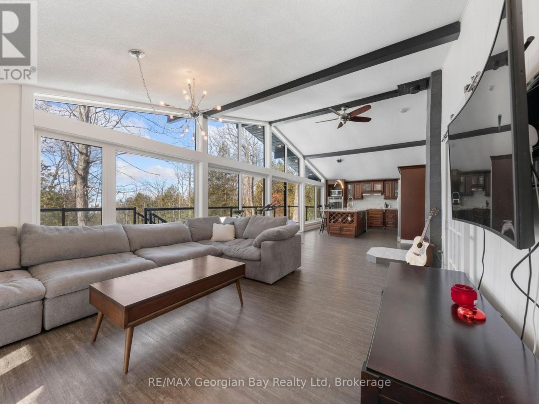 1745 TWIN OAKS CRESCENT, Matchedash 