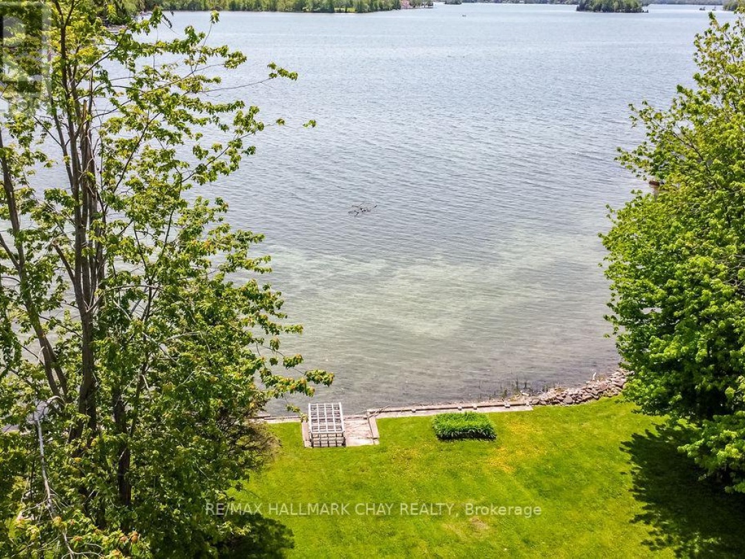 5566 Gray's Bay Road, Lake Couchiching