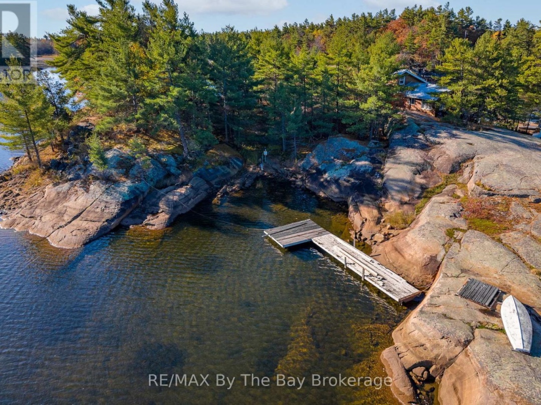 2 ISLAND 2890, Georgian Bay