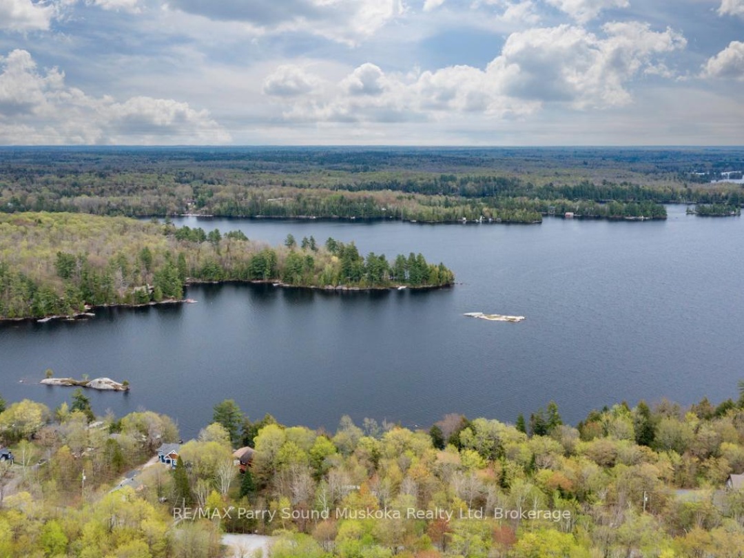 179 Manitou Drive, Manitouwabing Lake