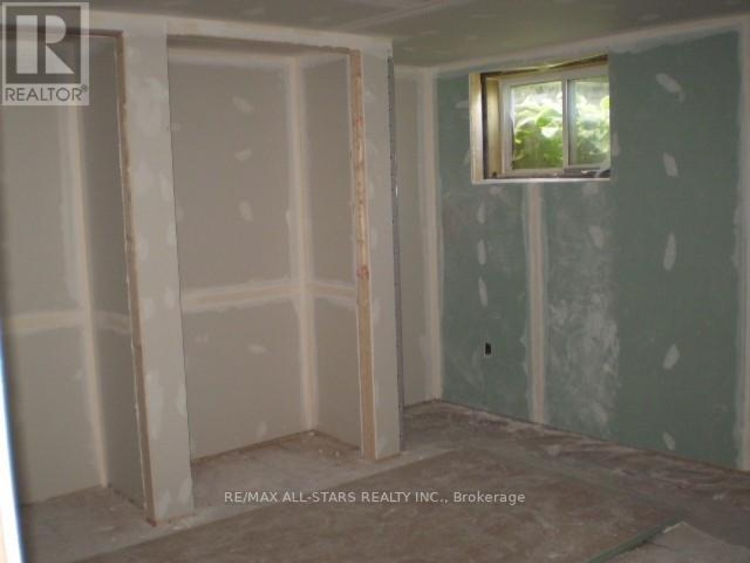 1225 SPRING VALLEY ROAD, 