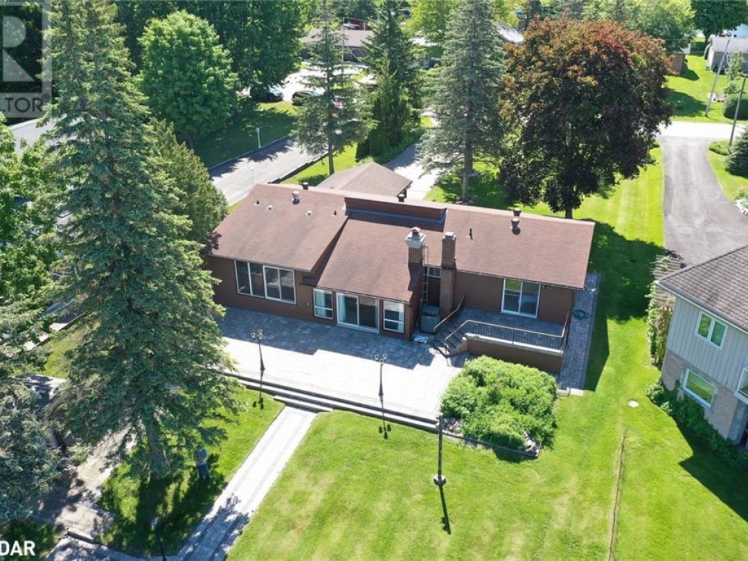 35 OLD INDIAN Trail, 