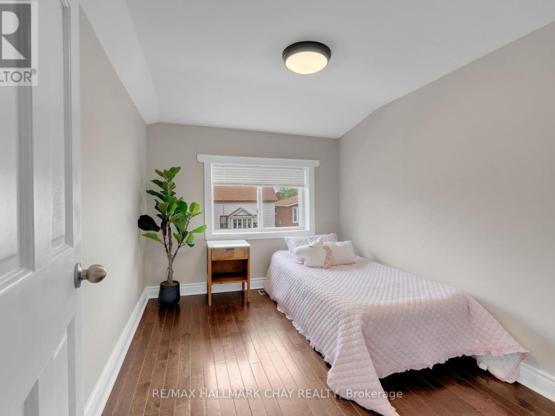208 ELMER PARK, 