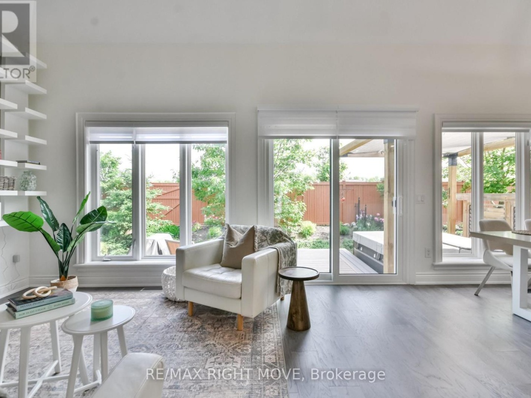 28 - 10 INVERMARA COURT, 