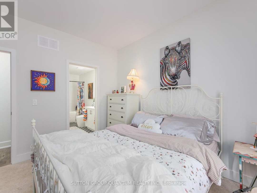 35 RUBY CRESCENT, Lake Simcoe