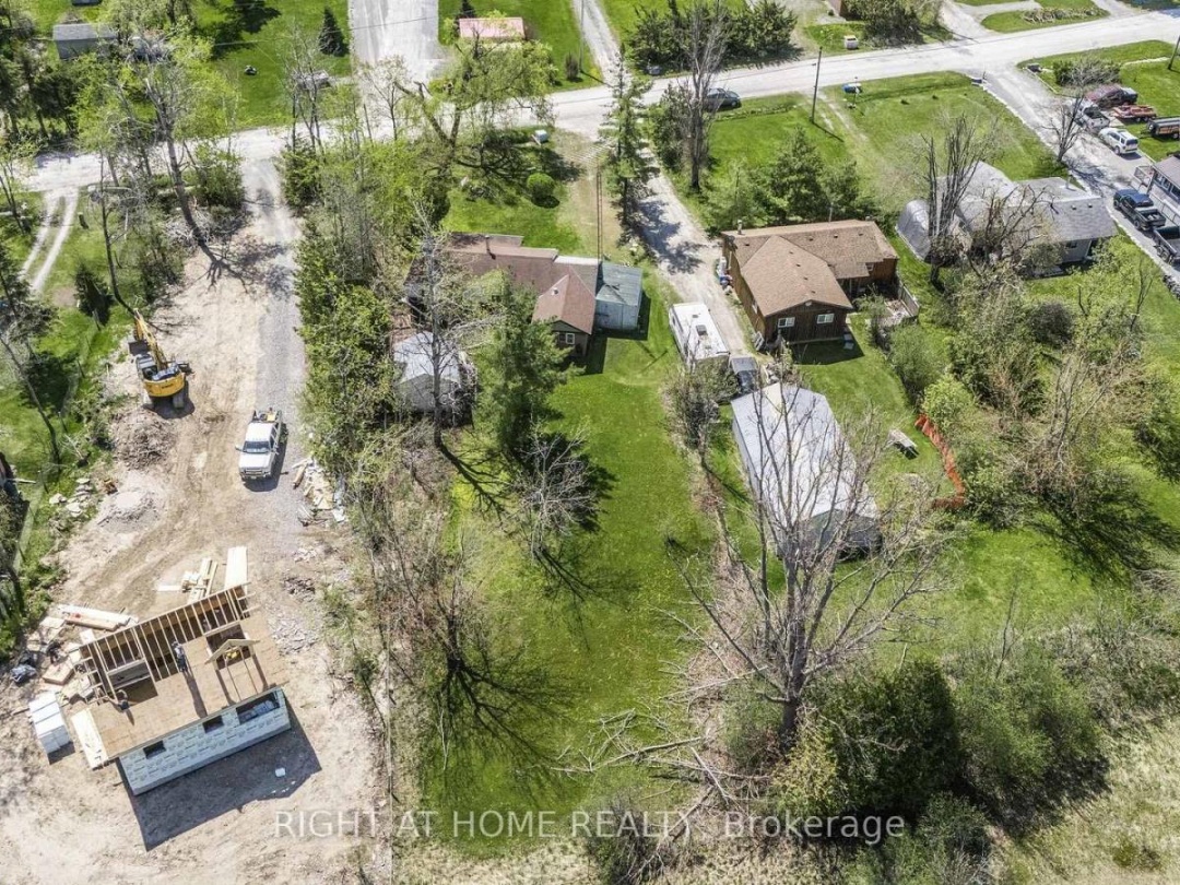 194 MCGUIRE BEACH ROAD, 
