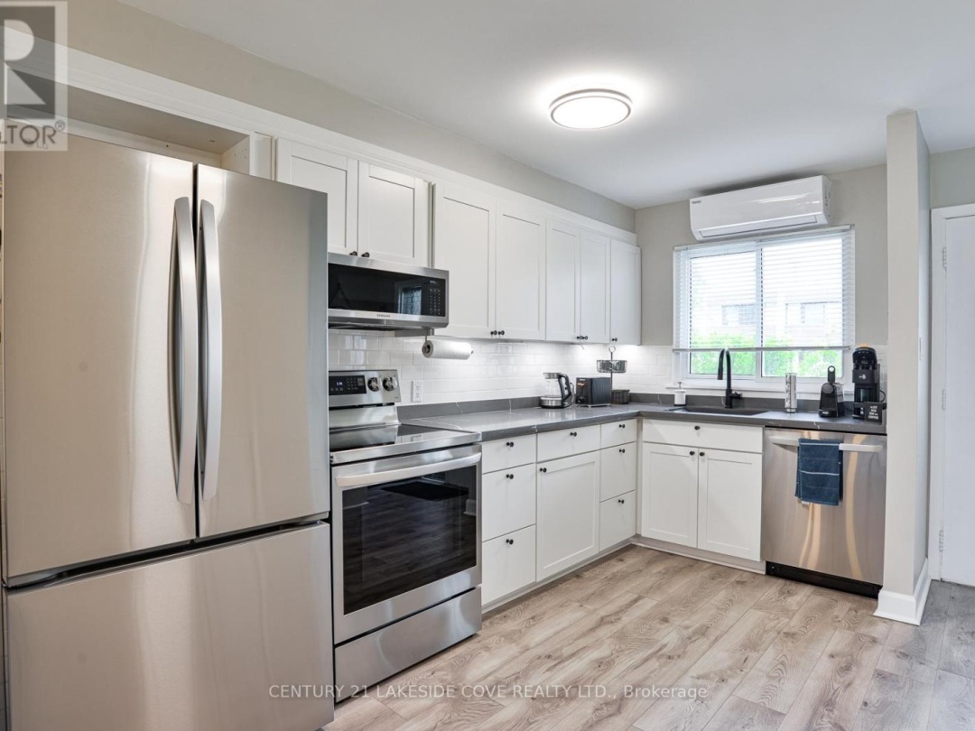 Unit 14 1 Paradise Boulevard, Lake Simcoe