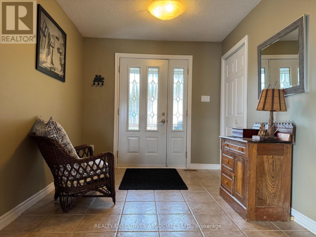 22 LAKEVIEW BOULEVARD, 