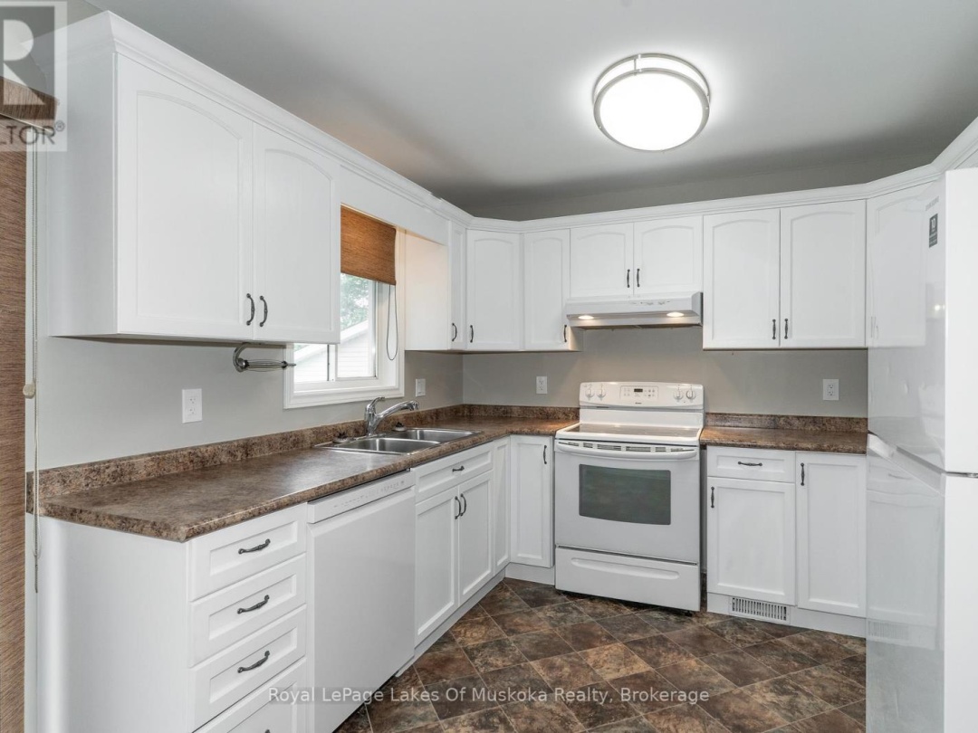 61 TAMARACK TRAIL, 