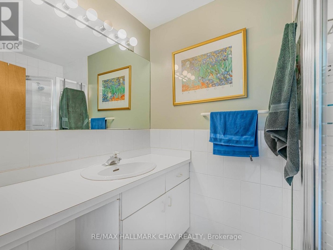 1125 WOODLAND DRIVE, Lake Simcoe
