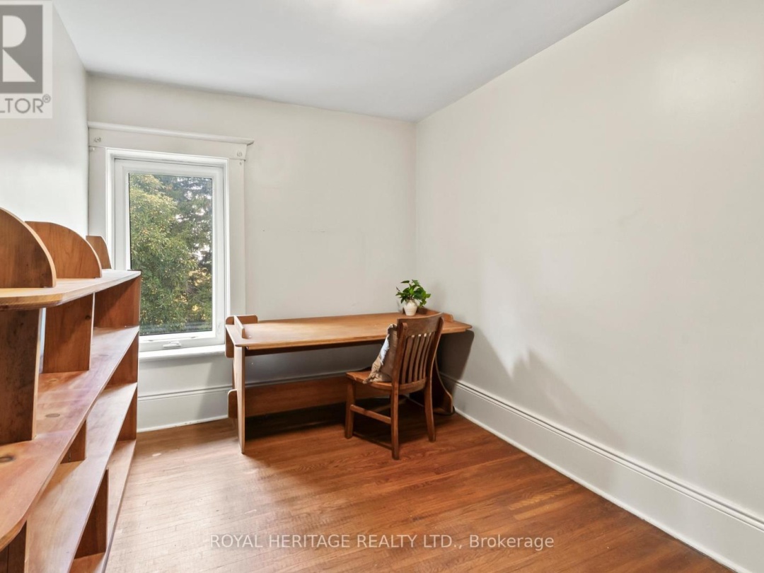 901 CRESSWELL ROAD, 