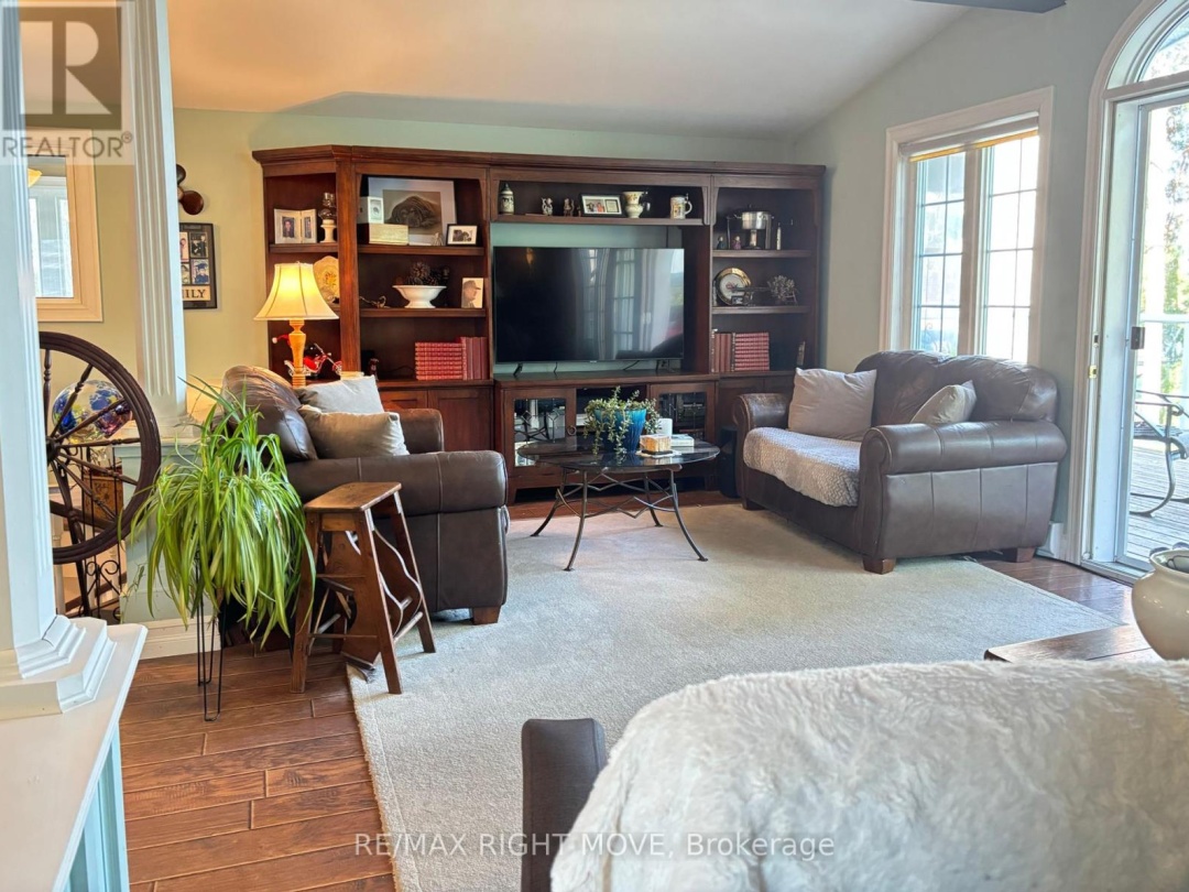 1185 WOODLAND DRIVE, 