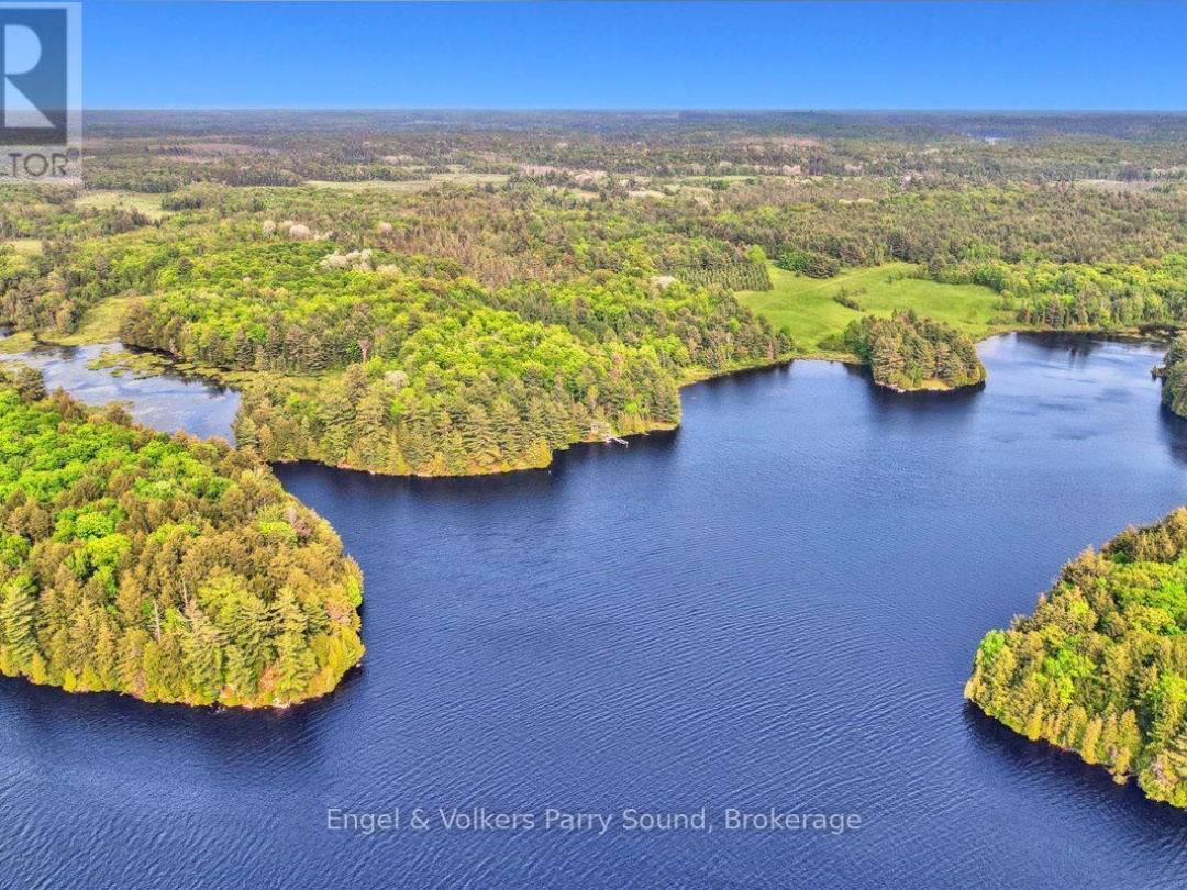 53 BIRDWOOD LANE, Harris Lake