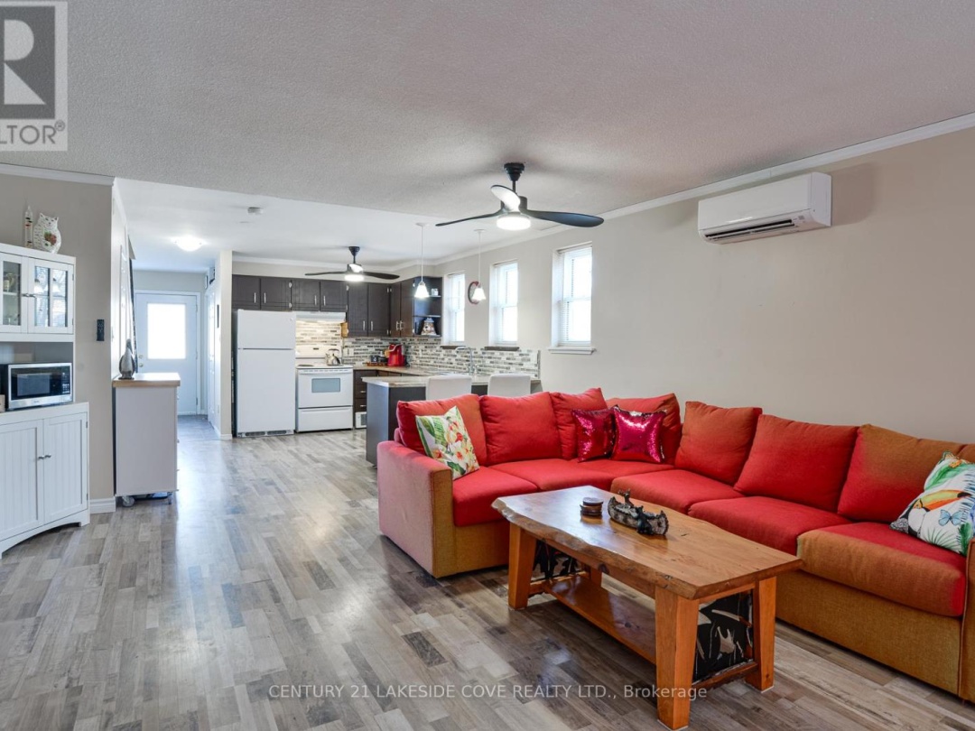 Unit 27 1 Paradise Boulevard S, Lake Simcoe