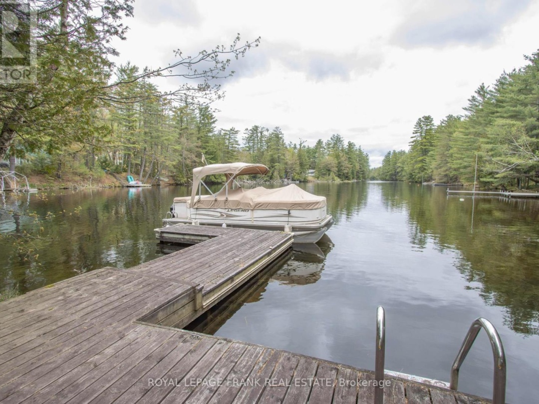 1070 Towering Oaks Trail, Gull Lake