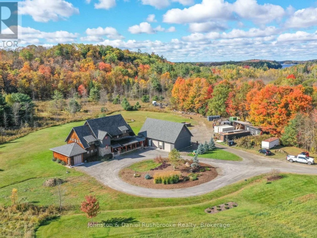 1422 MUSKOKA RD 118 ROAD W, 