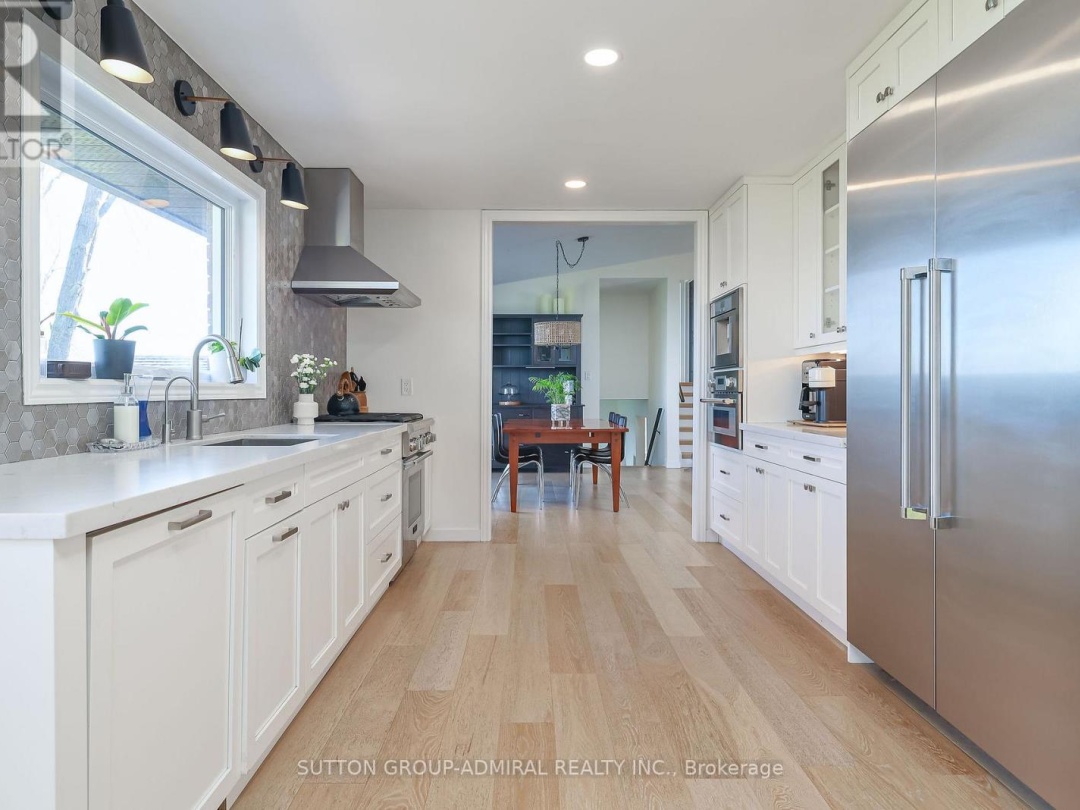 112 Bayshore Drive, Lake Simcoe