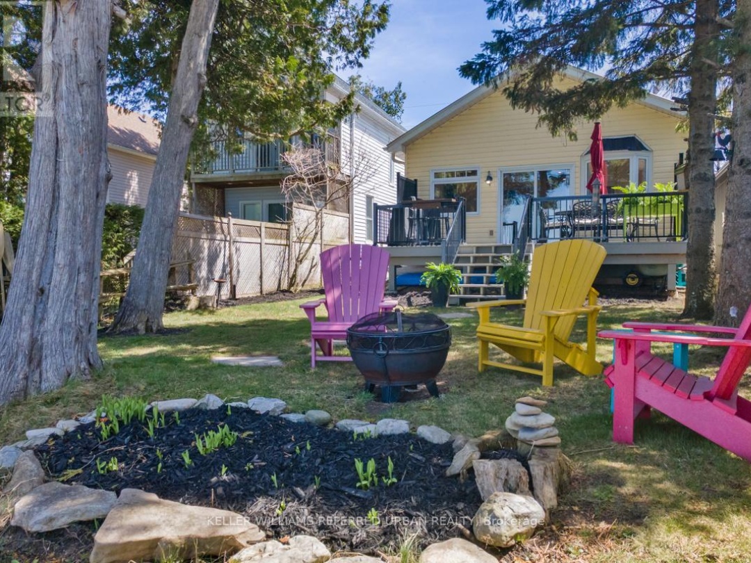 210 Morrison Avenue, Lake Simcoe