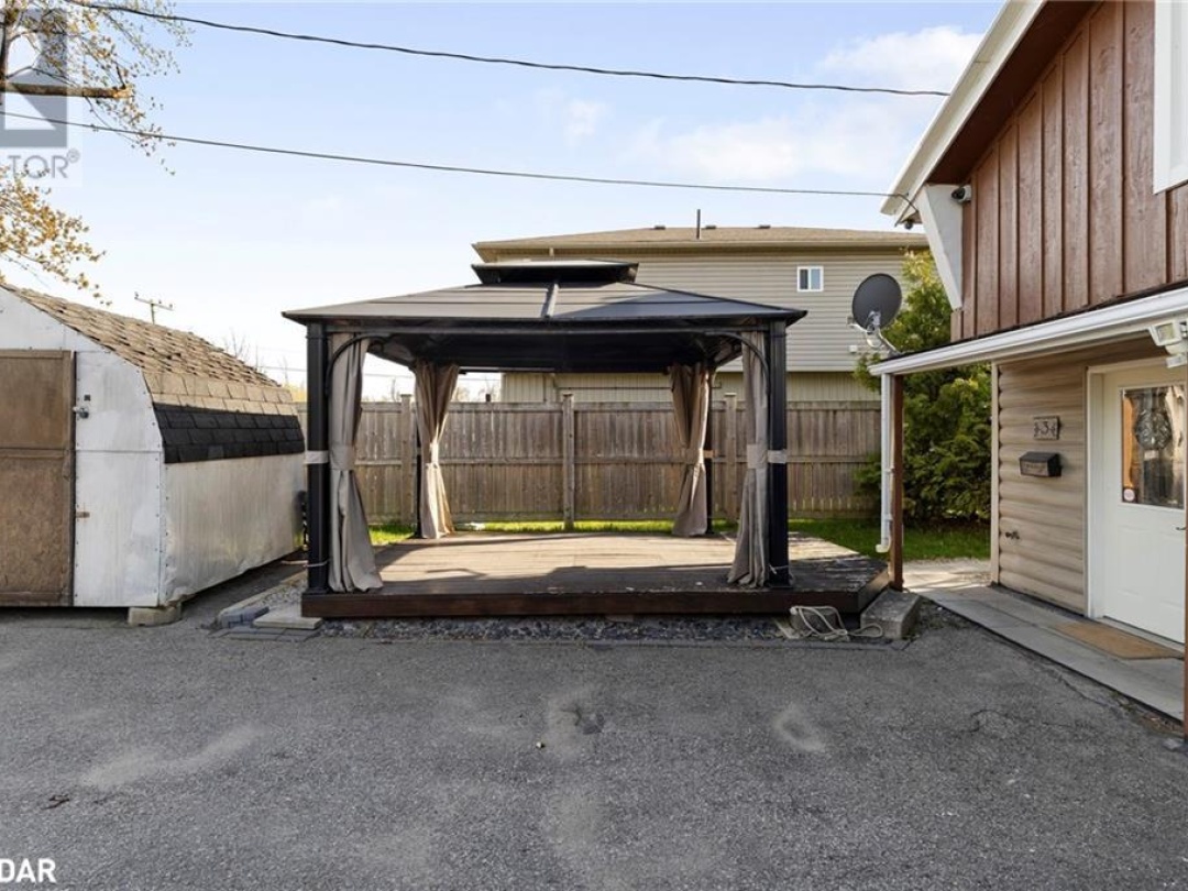 3 COURTLAND Street, 