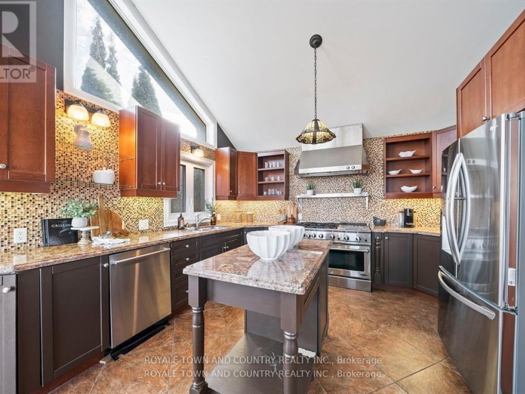151 Peller Court, Pigeon Lake