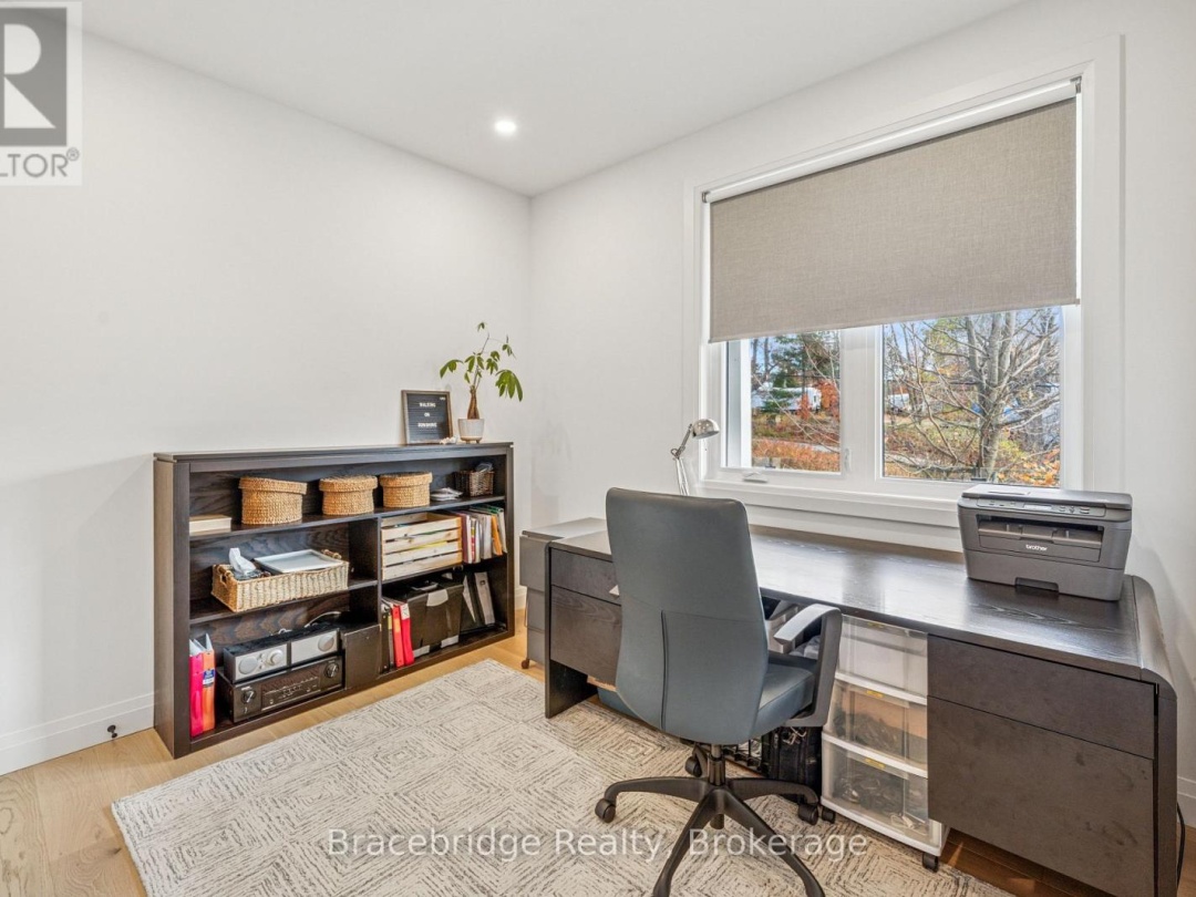 1006 STEPHENS BAY ROAD, 