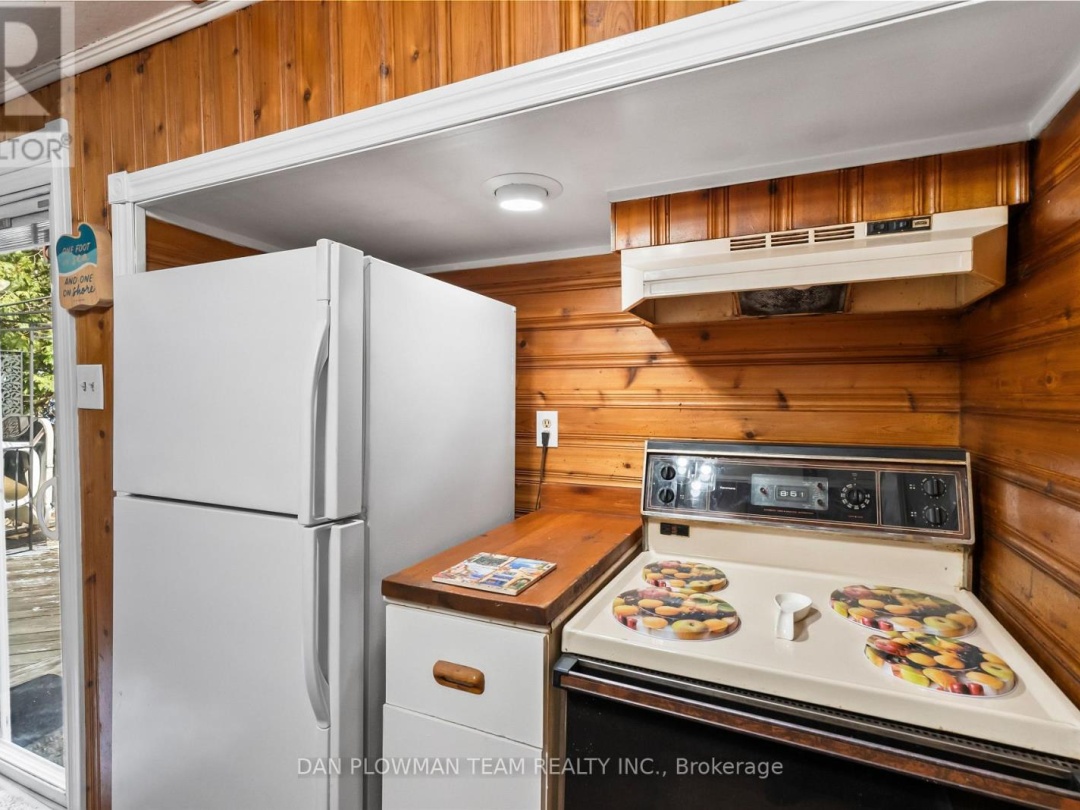 32 Beach Road, Lake Scugog