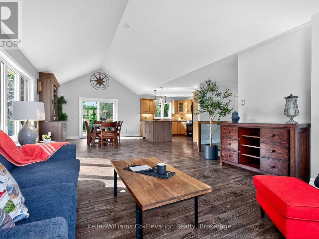 11 BOYD CRESCENT, 