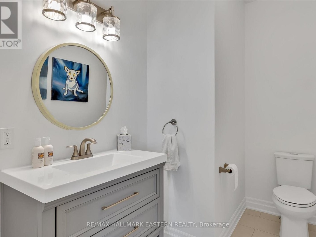 35 LAKEVIEW CRESCENT, 