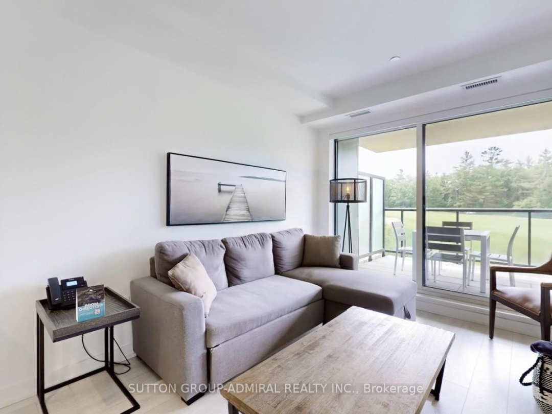 209 - 120 CARRICK TRAIL, 