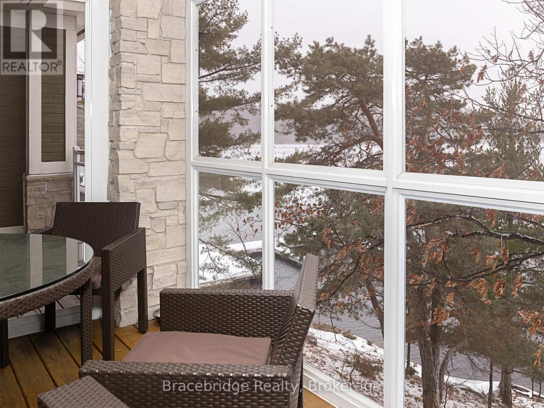 B102-A1 - 1869 MUSKOKA RD 118 HIGHWAY W, Lake Muskoka