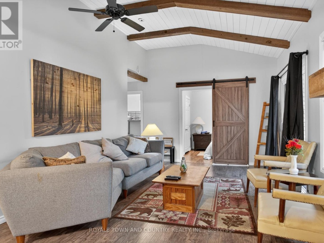82 RIVERBANK ROAD, 
