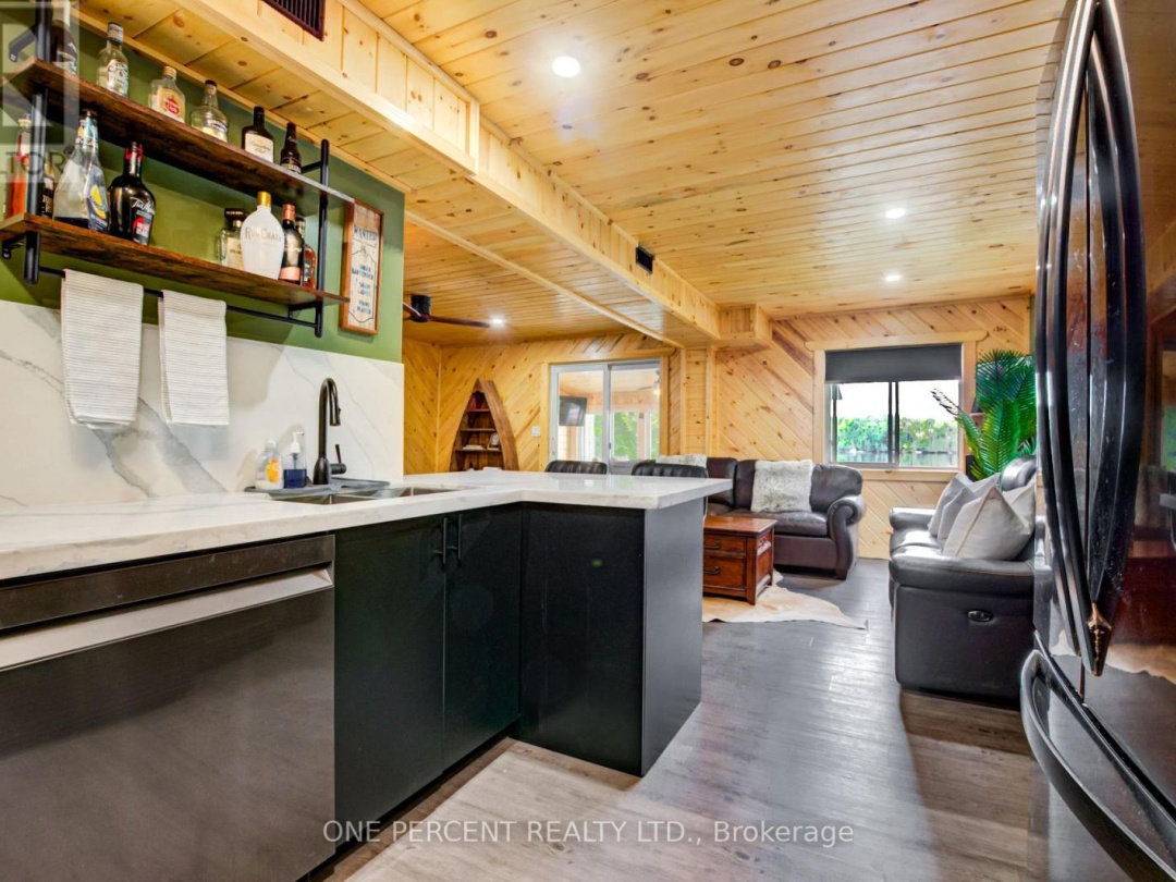 1105 Lakeshore Road, Gooderham Lake