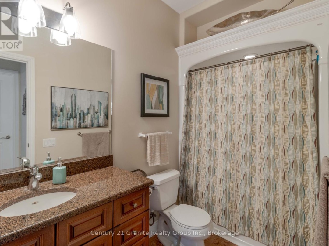 44 WEBB CIRCLE, 