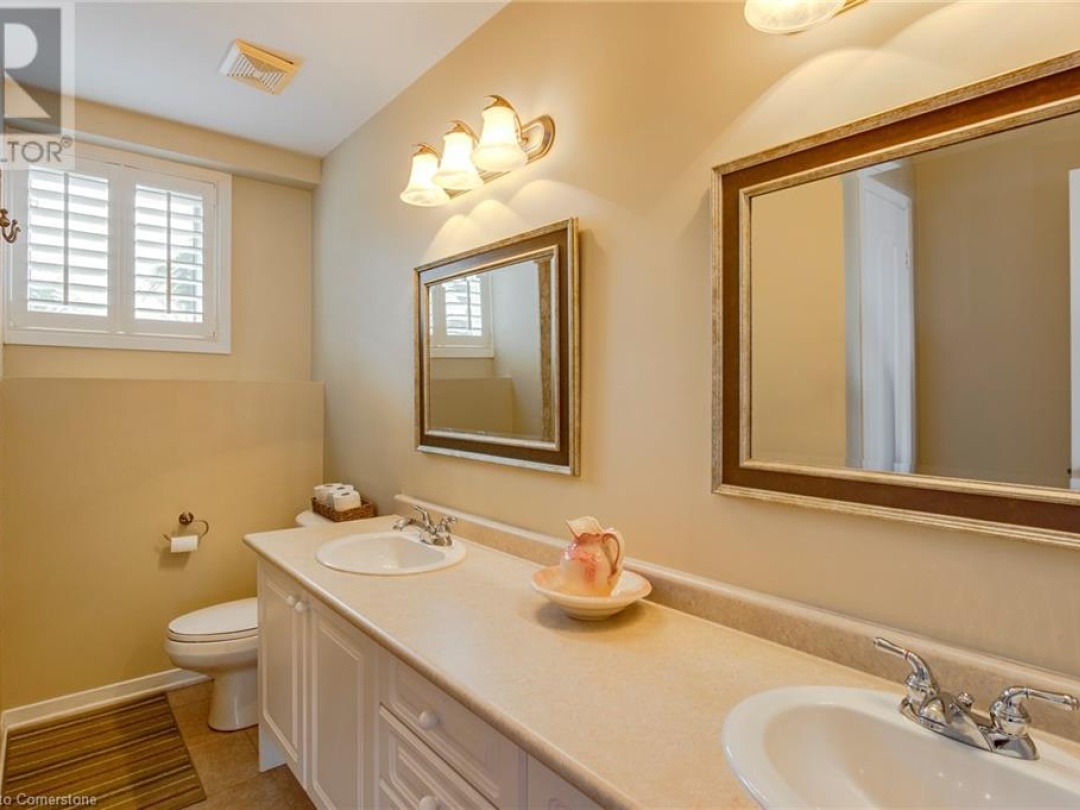 14 Lighthouse Crescent S, Georgian Bay