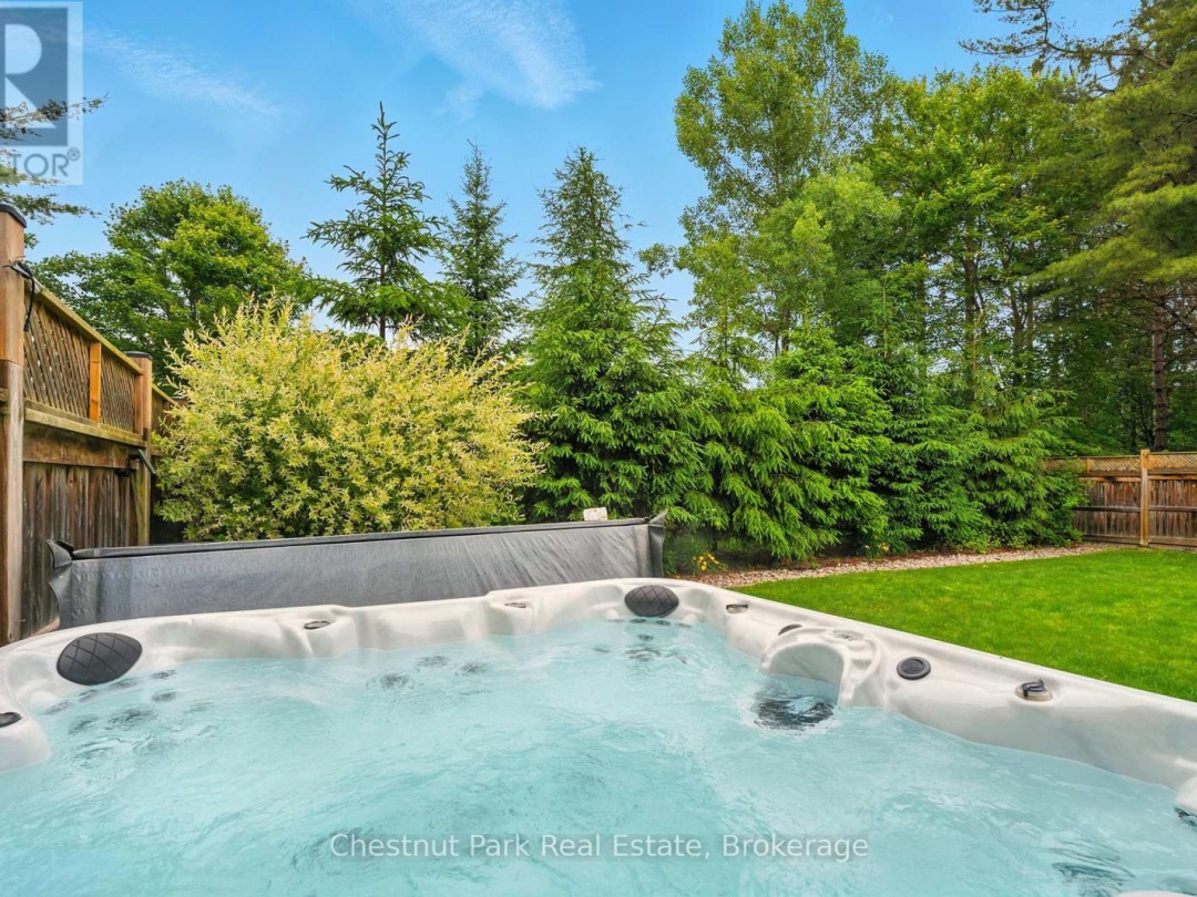 33 CLEARBROOK TRAIL, 