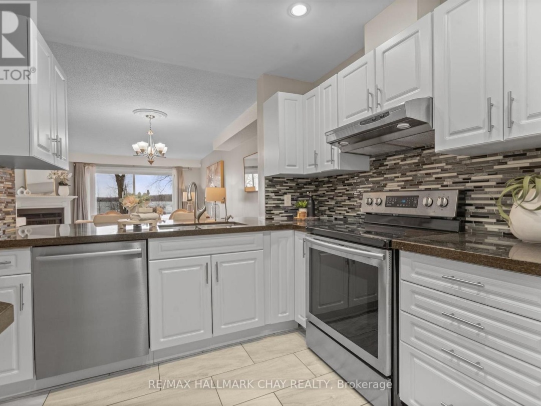 4 - 1 OLIVE CRESCENT, 