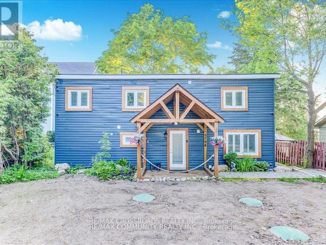 5794 Victoria Park Road, 