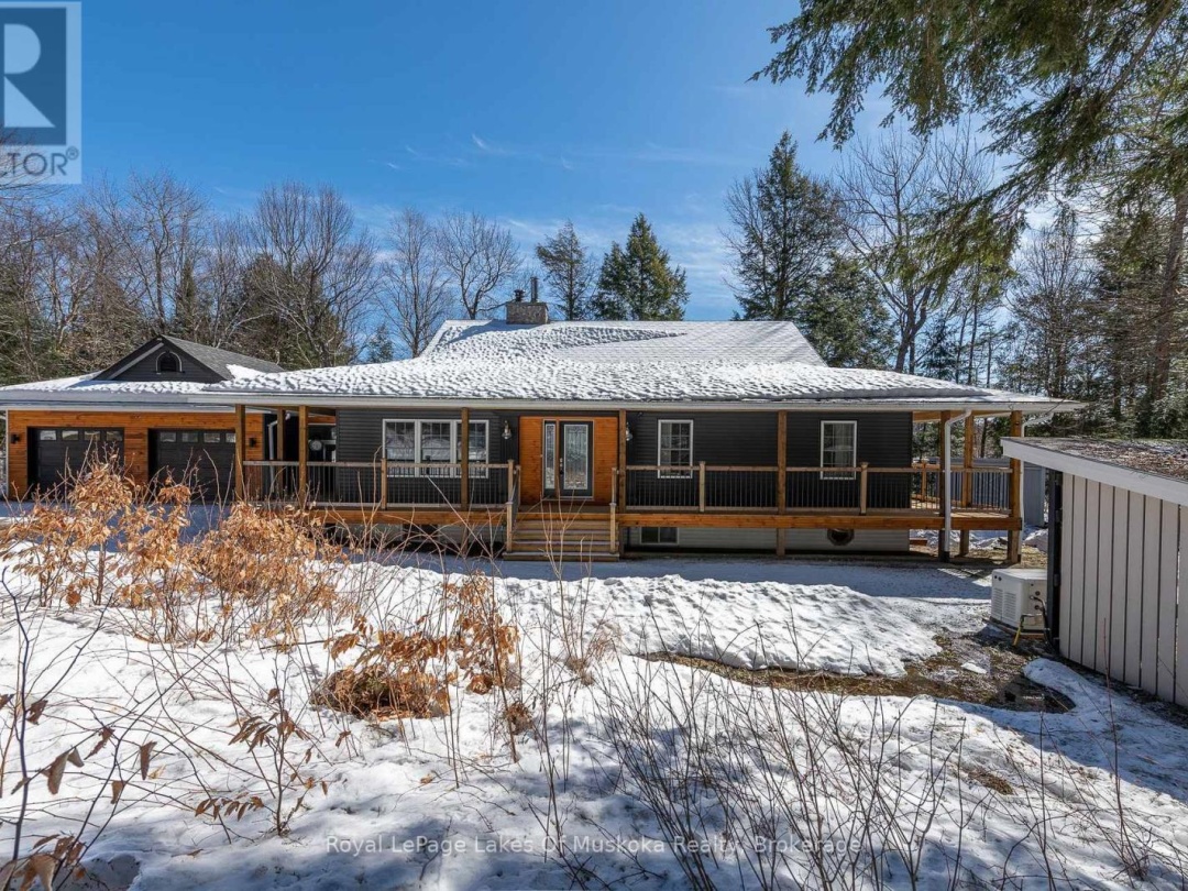 1420 Limberlost Road, Pell Lake