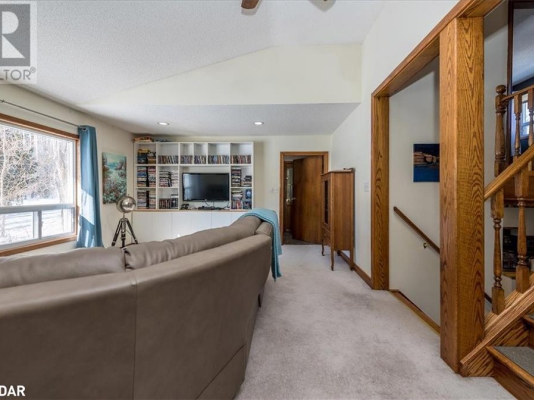 4051 GLEN CEDAR Drive, Lake Simcoe