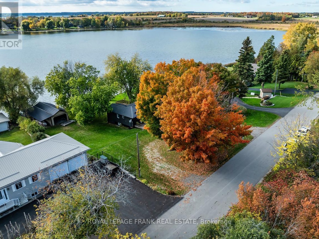 119 OAKDENE CRESCENT, 