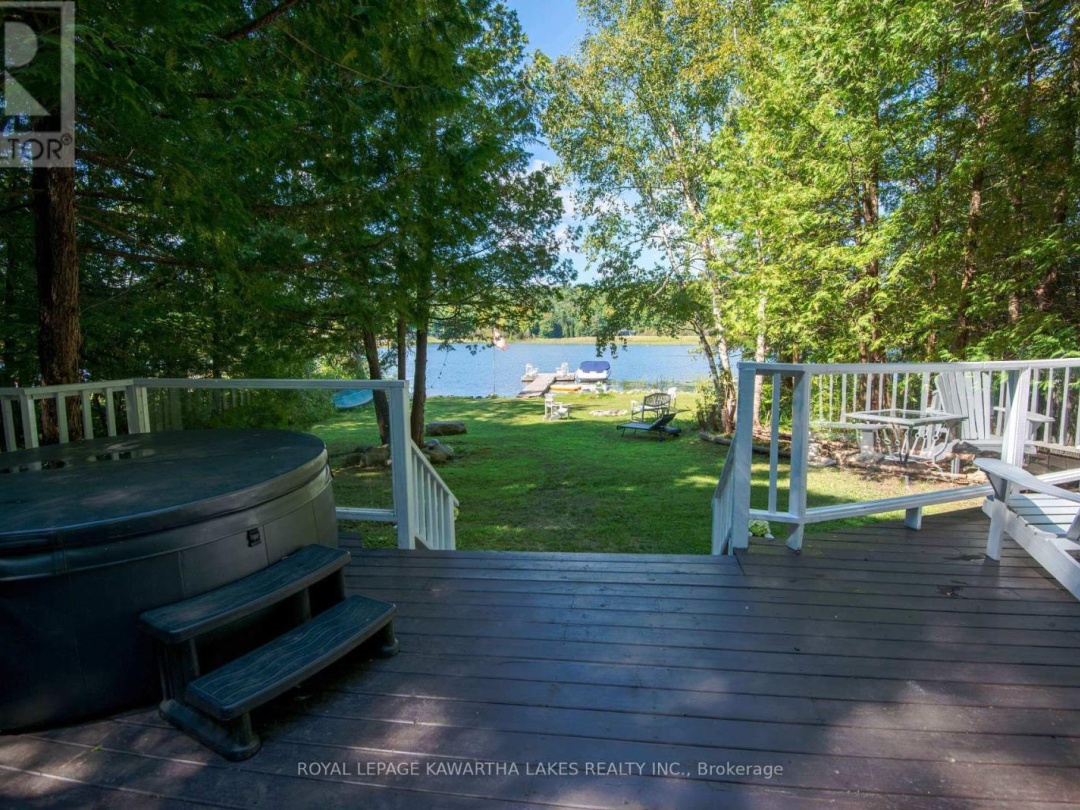 34 Deweys Island, Cameron Lake