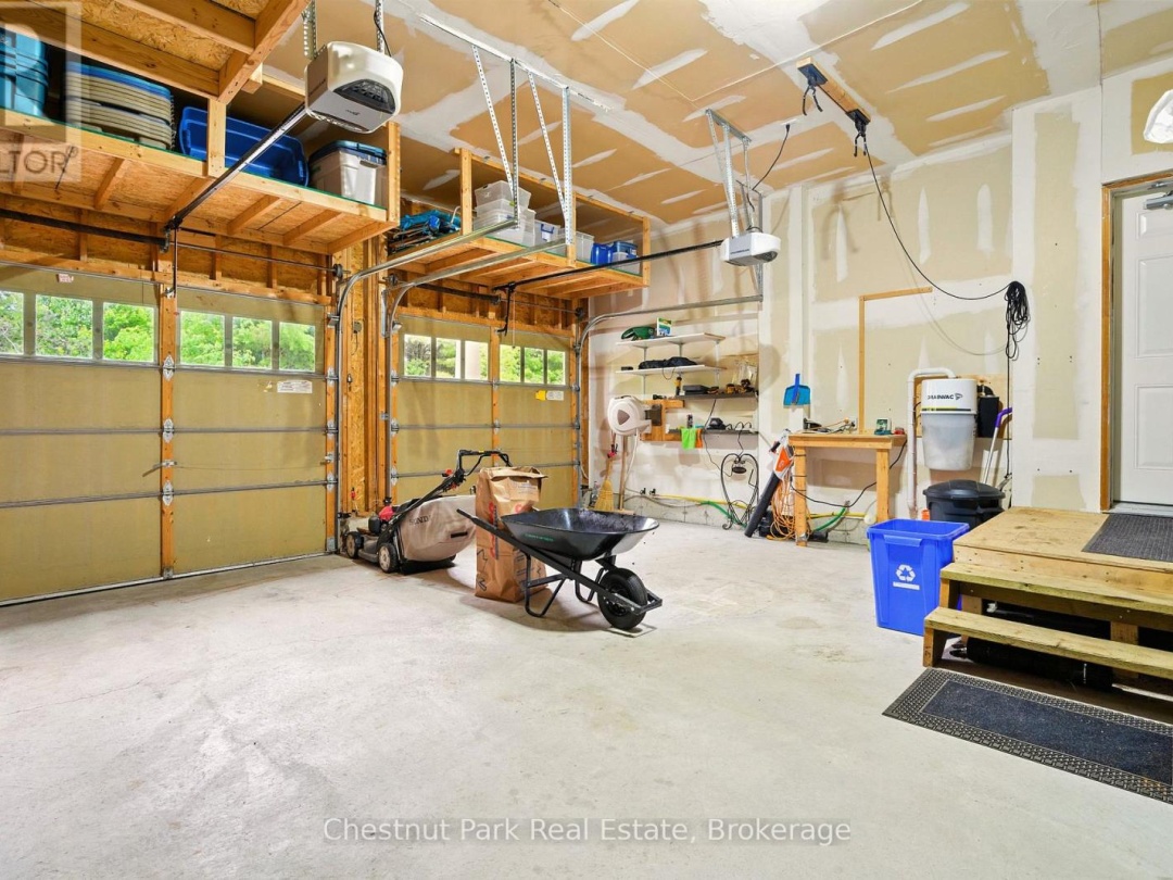33 CLEARBROOK TRAIL, 