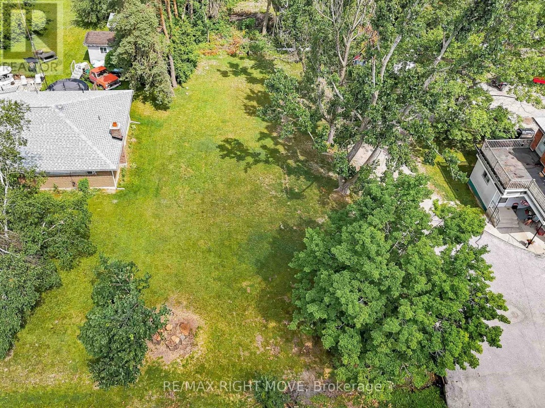 4 SKYLINE DRIVE, 