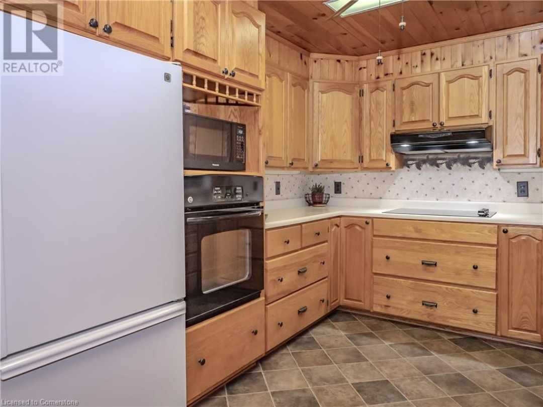 1696 HIGHWAY 118 E, 