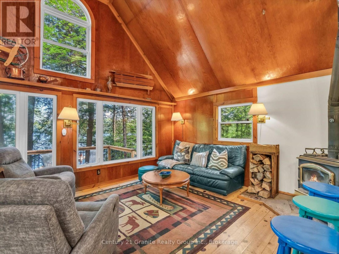 1120 S Clear Lake Road, Clear Lake