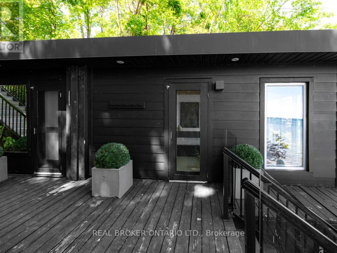 45 IVY LANE, 